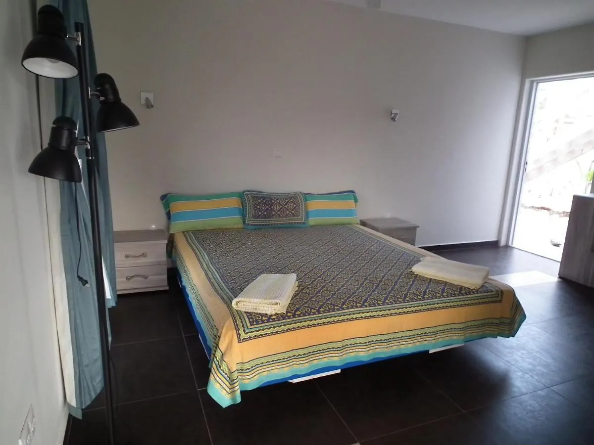 Don Genaro Apartments Barber 0*,