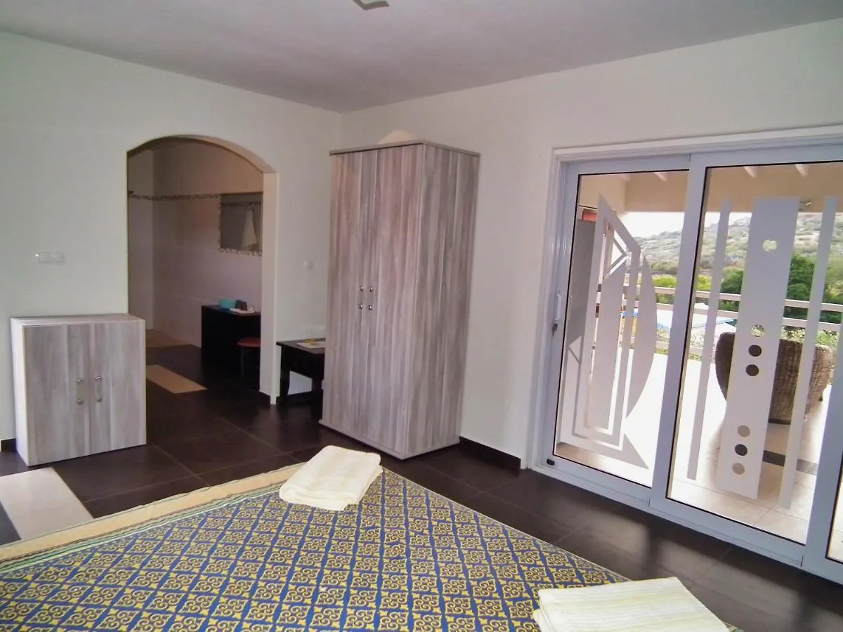 Don Genaro Apartments Barber