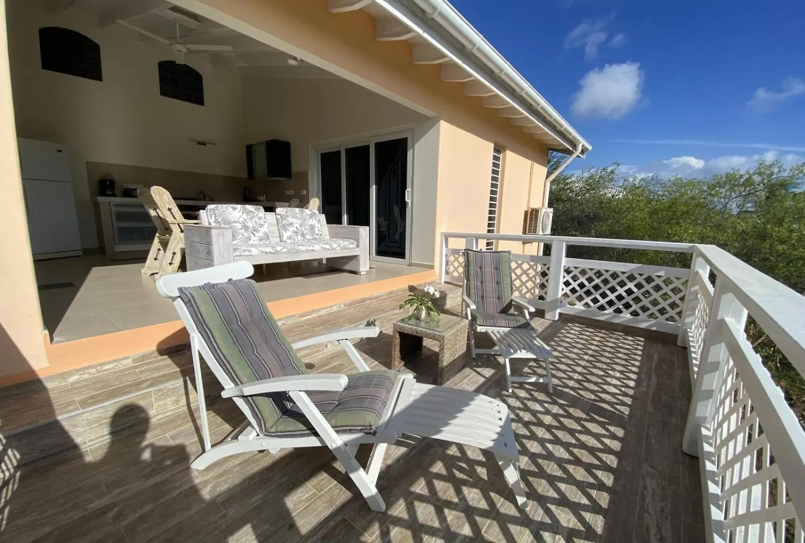 Don Genaro Apartments Barber Curacao