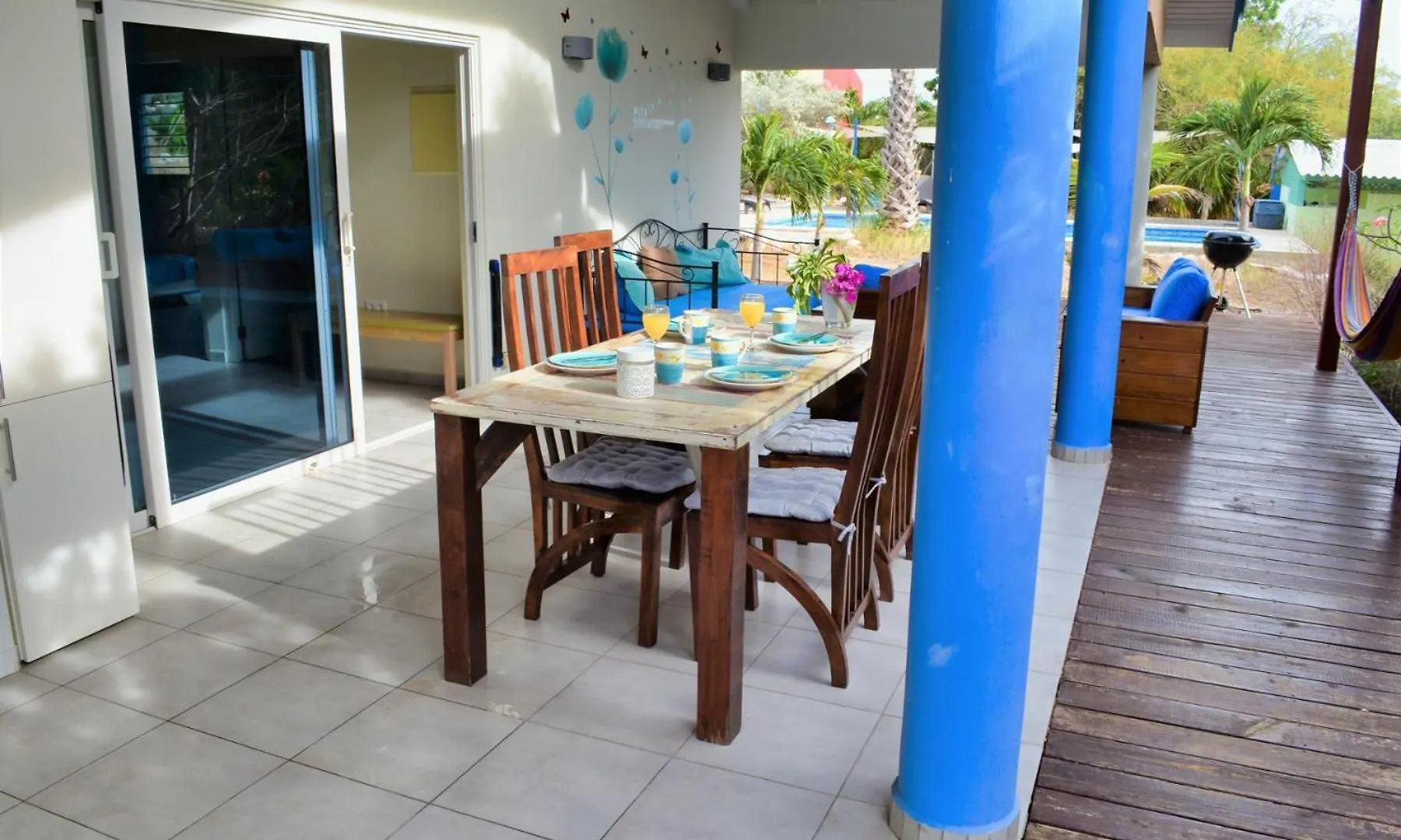 Don Genaro Apartments Barber 0*,