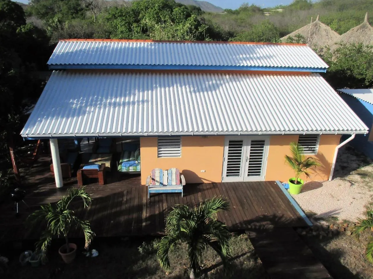 Don Genaro Apartments Barber Curacao